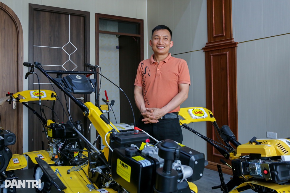 Những nông dân không bằng cấp, sáng chế máy móc đi 5 châu - 25 Những nông dân không bằng cấp, sáng chế máy móc đi 5 châu - 25