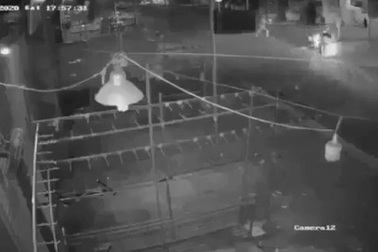 Truy lùng hung thủ bắn trọng thương người đàn ông gần sân thể thao Ninh Hiệp