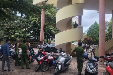 Nam thanh niên tử vong tại trung tâm văn hóa tỉnh