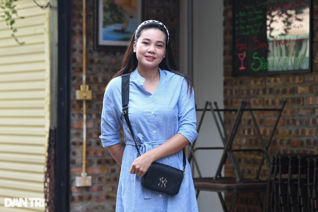Hà Nội dựng hàng rào phong tỏa phố cà phê đường tàu - 7 Hà Nội dựng hàng rào phong tỏa phố cà phê đường tàu - 7