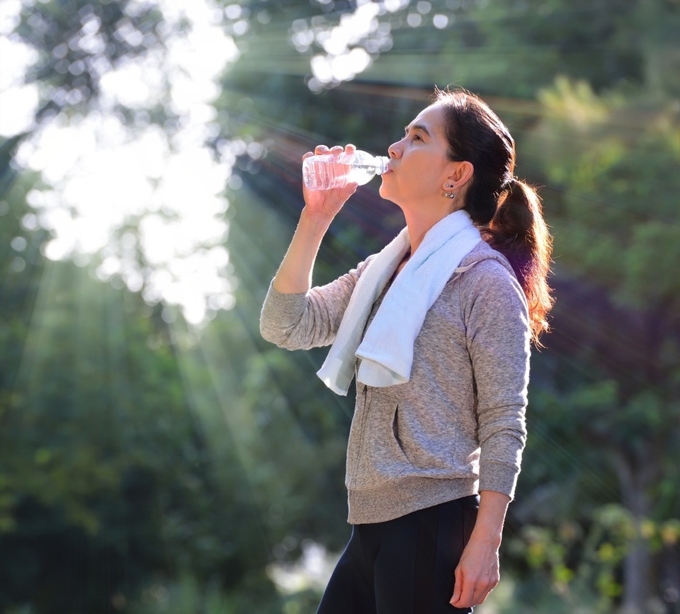 Ăn uống, sinh hoạt thế nào ngày Tết để phòng ngừa đột quỵ mùa lạnh? - 3 Ăn uống, sinh hoạt thế nào ngày Tết để phòng ngừa đột quỵ mùa lạnh? - 3