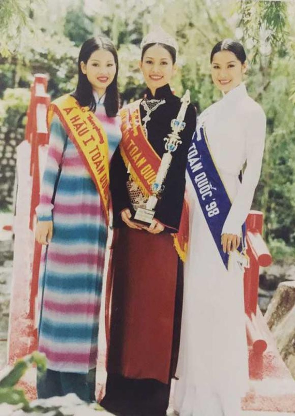 Á hậu đông con nhất showbiz Ngô Thúy Hà tái xuất xinh đẹp ở tuổi 40 - 1 Á hậu đông con nhất showbiz Ngô Thúy Hà tái xuất xinh đẹp ở tuổi 40 - 1