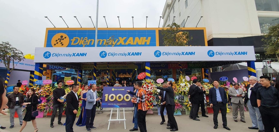 Siêu thị Điện máy Xanh thứ 1000 vẫn đạt doanh thu “khủng” trong ngày khai trương - 3 Siêu thị Điện máy Xanh thứ 1000 vẫn đạt doanh thu “khủng” trong ngày khai trương - 3