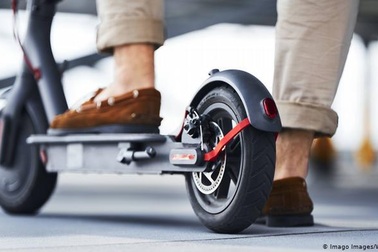 Đức cho phép xe scooter chạy điện lưu thông trên đường phố