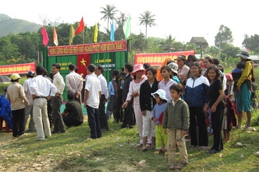 Ngập tràn niềm vui trong ngày khởi công cây cầu mơ ước