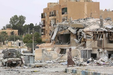 Tổng thống Mỹ Donald Trump chỉ thị bao vây tiêu diệt IS ở Syria