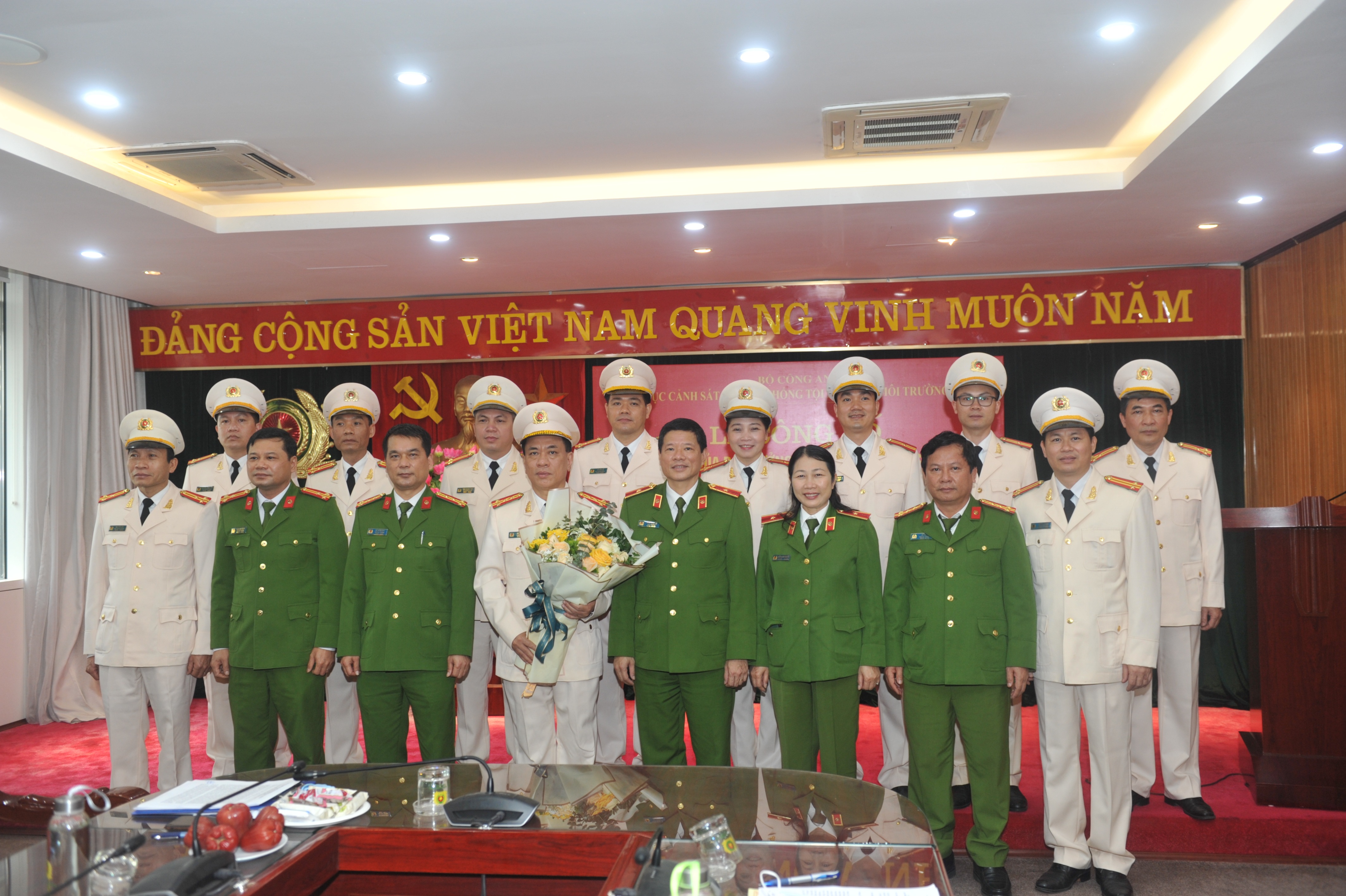 Cảnh sát phòng chống tội phạm về môi trường - 15 năm dấu ấn một chặng đường - 5 Cảnh sát phòng chống tội phạm về môi trường - 15 năm dấu ấn một chặng đường - 5