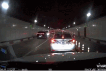 Nổi bật tuần qua: Ý thức đẹp của tài xế Việt khi gặp xe cứu thương