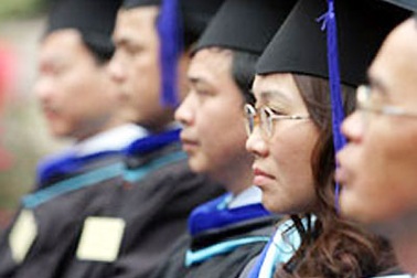 Xây dựng kế hoạch đào tạo giảng viên trẻ có trình độ tiến sĩ