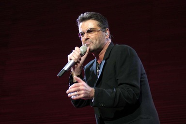 Cuộc đời buồn thảm và cô đơn của ngôi sao George Michael