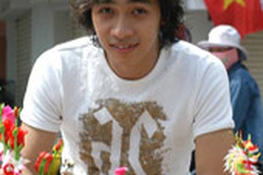 Nguyễn Ngọc Thụy - Người truyền niềm vui rất lạ 