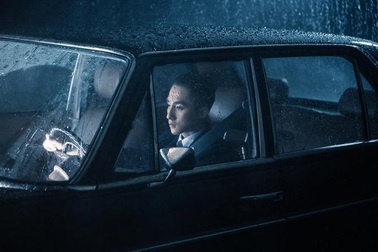 Soi chiếc xe "chuẩn boss" của Sơn Tùng M-TP trong "Chúng ta của hiện tại"