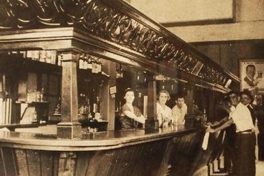 Quán rượu cổ với câu chuyện ly kỳ “ma ám” và dịch vụ tour “săn ma”