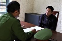 Nhắn tin gọi điện vợ cũ không trả lời, mang dao chém bạn trai vợ cũ