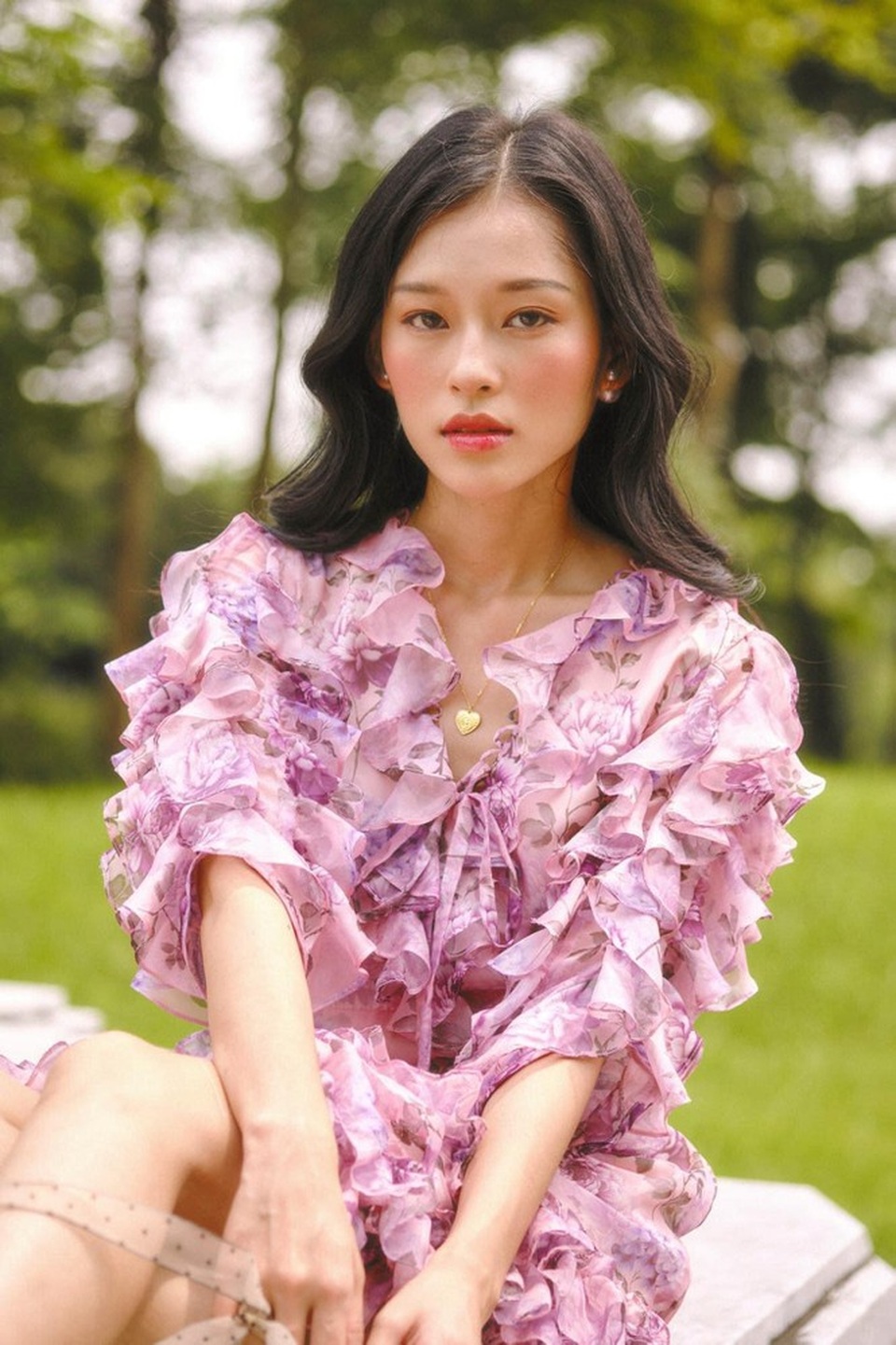 Nữ chính trong MV mới của Erik được săn lùng bởi gương mặt đẹp tựa hoa đán - 13 Nữ chính trong MV mới của Erik được săn lùng bởi gương mặt đẹp tựa hoa đán - 13