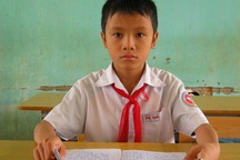 Một học sinh lớp 4 không tham của rơi