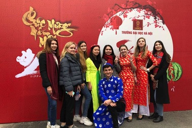 Trường ĐH Hà Nội đào tạo Thạc sĩ Ngôn ngữ Việt Nam dành cho học viên nước ngoài