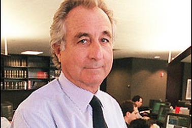 Thị trường Á - Âu rung chuyển vì vụ lừa đảo lớn nhất Phố Wall