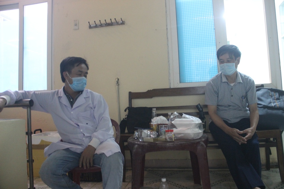 Thức thâu đêm, “chạy đua” với thời gian truy tìm SARS-CoV-2 - 10 Thức thâu đêm, “chạy đua” với thời gian truy tìm SARS-CoV-2 - 10