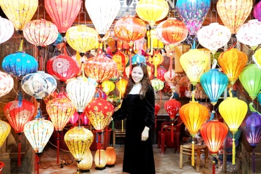 Hội An tổ chức "Hội đèn lồng" và "Chào năm mới 2022"