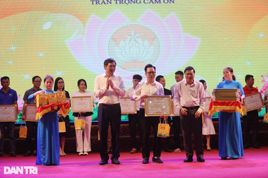 Phóng viên Dân trí nhận bằng khen về công tác an sinh xã hội