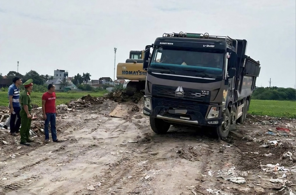 Khởi tố Giám đốc Công ty vận tải Việt Dũng - 1 Khởi tố Giám đốc Công ty vận tải Việt Dũng - 1