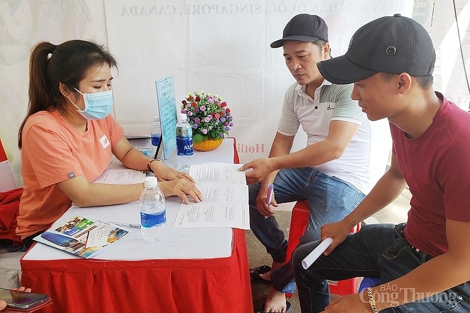 Đà Nẵng: Thị trường việc làm sau dịch Covid-19 sôi động trở lại - 2 Đà Nẵng: Thị trường việc làm sau dịch Covid-19 sôi động trở lại - 2