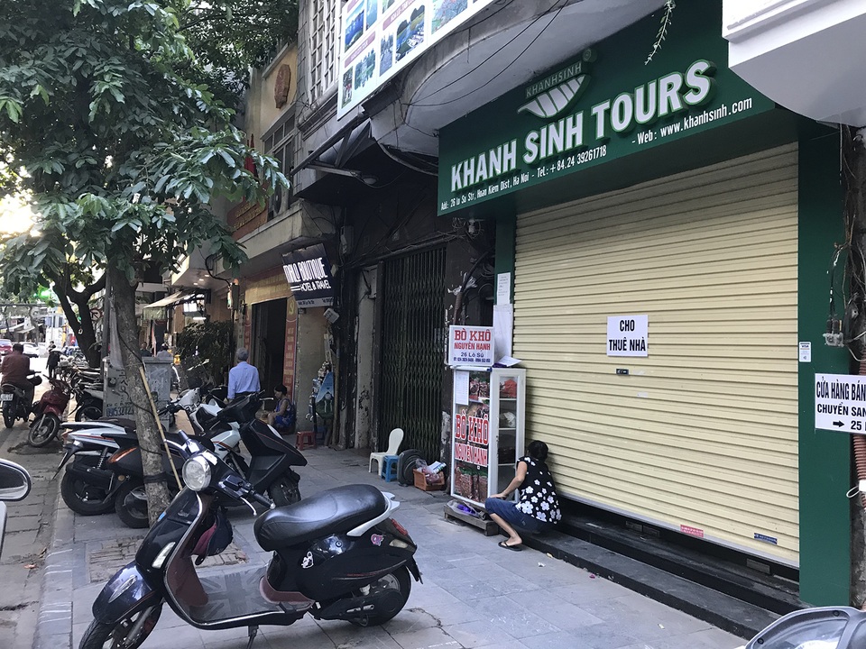Hậu Covid-19, sảnh chờ khách sạn hạng sang thành quán trà đá vỉa hè - 11 Hậu Covid-19, sảnh chờ khách sạn hạng sang thành quán trà đá vỉa hè - 11