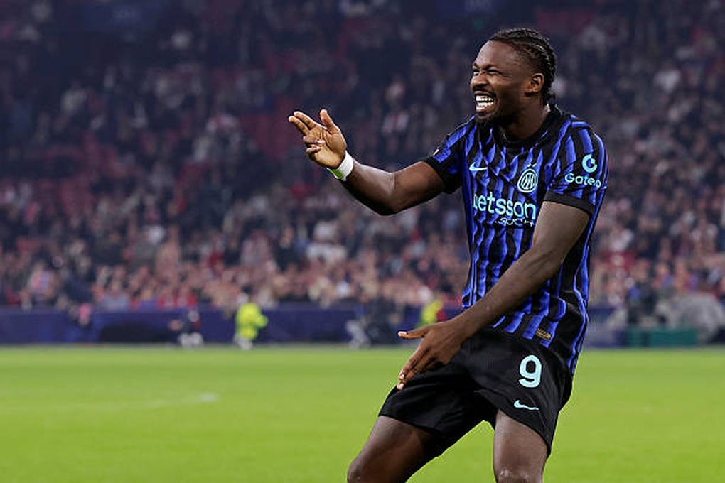 PSG ឈ្នះធំ Inter Milan បំបាក់ Ajax ក្នុង Champions League - ៣ PSG giành chiến thắng đậm, Inter Milan đánh bại Ajax tại Champions League - 3