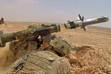 Ukraine gặp thế khó dù nhận ồ ạt tên lửa "sát thủ diệt tăng" của Mỹ