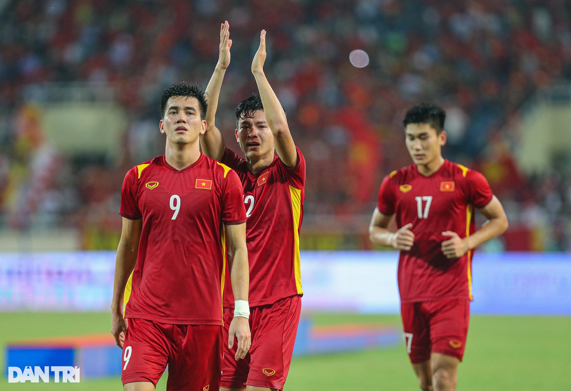 Tuấn Tài, Tiến Linh bật khóc sau chiến thắng đầy cảm xúc của U23 Việt Nam - 8 Tuấn Tài, Tiến Linh bật khóc sau chiến thắng đầy cảm xúc của U23 Việt Nam - 8
