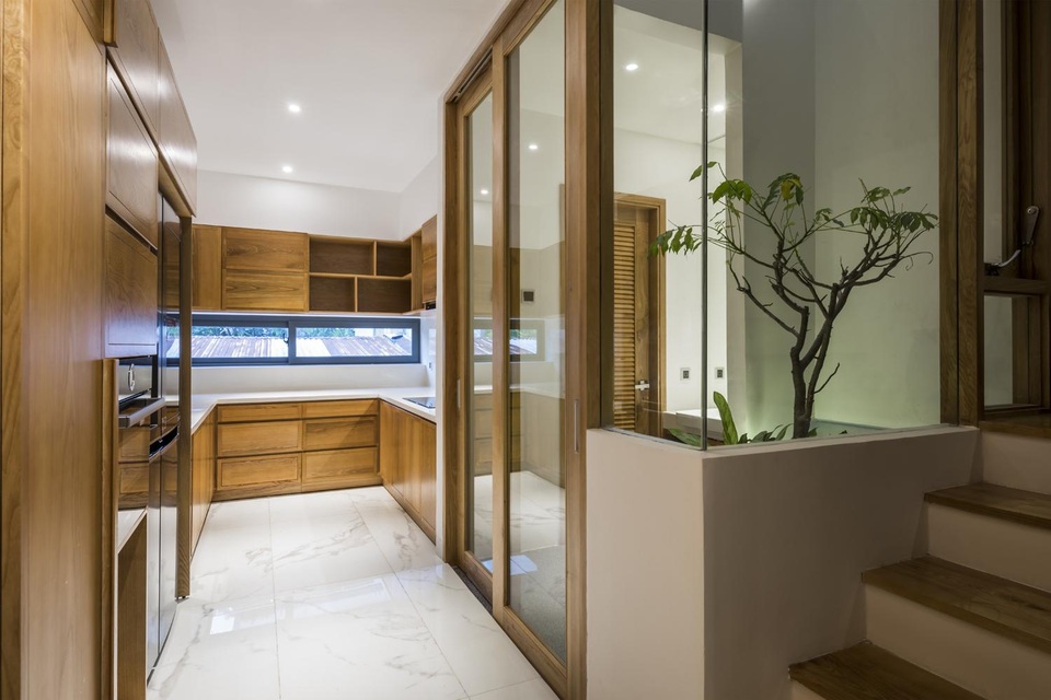 Nhà phố Sài Gòn có cách thiết kế độc giúp gia chủ tiết kiệm tiền điện - 6