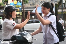 Đề thi và đáp án môn tiếng Anh, toán thi lớp 10 của Phú Thọ