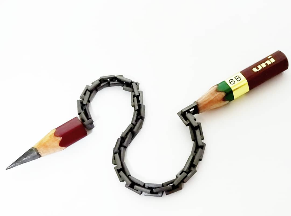 Những tác phẩm điêu khắc nhỏ xíu trên ruột bút chì - 1 Những tác phẩm điêu khắc nhỏ xíu trên ruột bút chì - 1