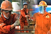 Công nhân làm xuyên Tết: "Nói không nhớ nhà là nói dối"