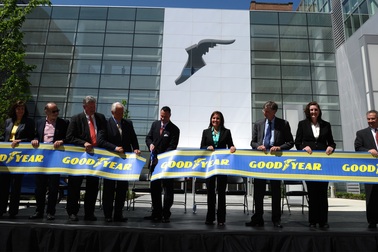 Tổng thống Trump kêu gọi tẩy chay lốp xe Goodyear