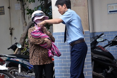 Bệnh viện Hùng Vương siết chặt an ninh sau vụ bắt cóc trẻ