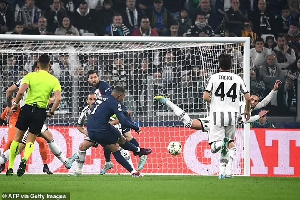 Đánh bại Juventus, PSG vẫn không thể lên ngôi đầu bảng - 2 Đánh bại Juventus, PSG vẫn không thể lên ngôi đầu bảng - 2