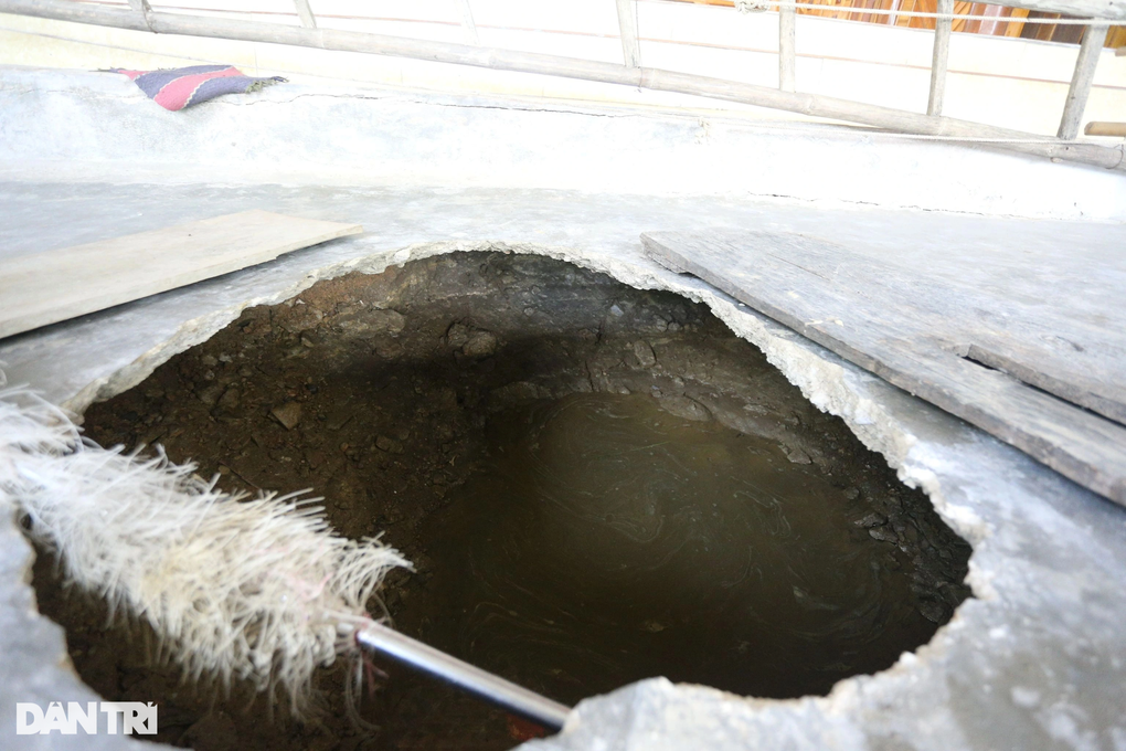 Gần 450 hộ dân bị ảnh hưởng hố tử thần được hỗ trợ hơn 10 tỷ đồng - 3 Gần 450 hộ dân bị ảnh hưởng hố tử thần được hỗ trợ hơn 10 tỷ đồng - 3