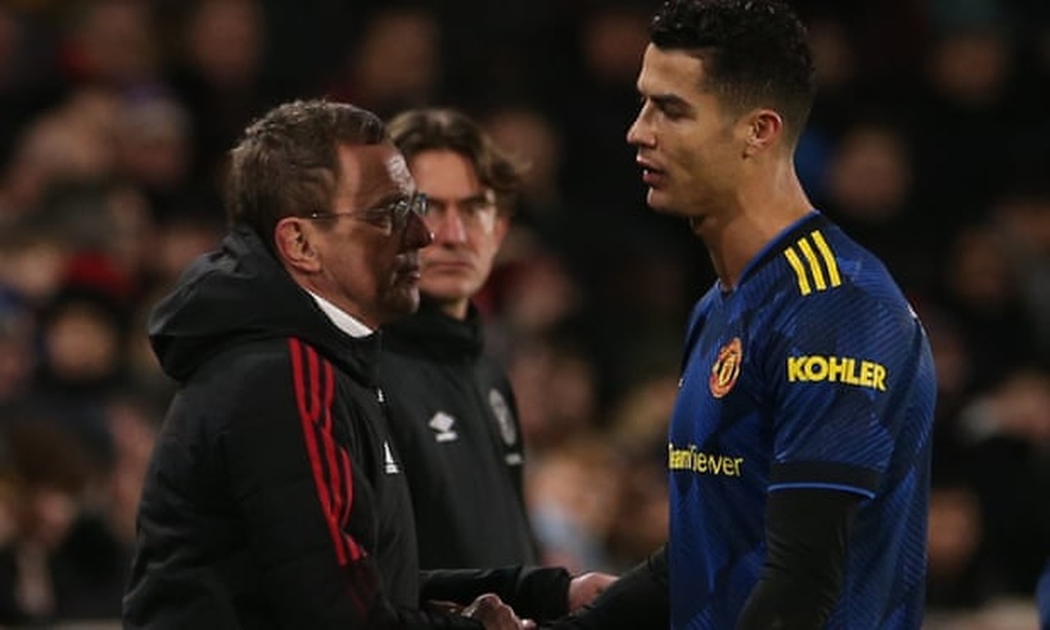 Trong cơn giận dữ, C.Ronaldo nói gì với HLV Rangnick? - 1 Trong cơn giận dữ, C.Ronaldo nói gì với HLV Rangnick? - 1