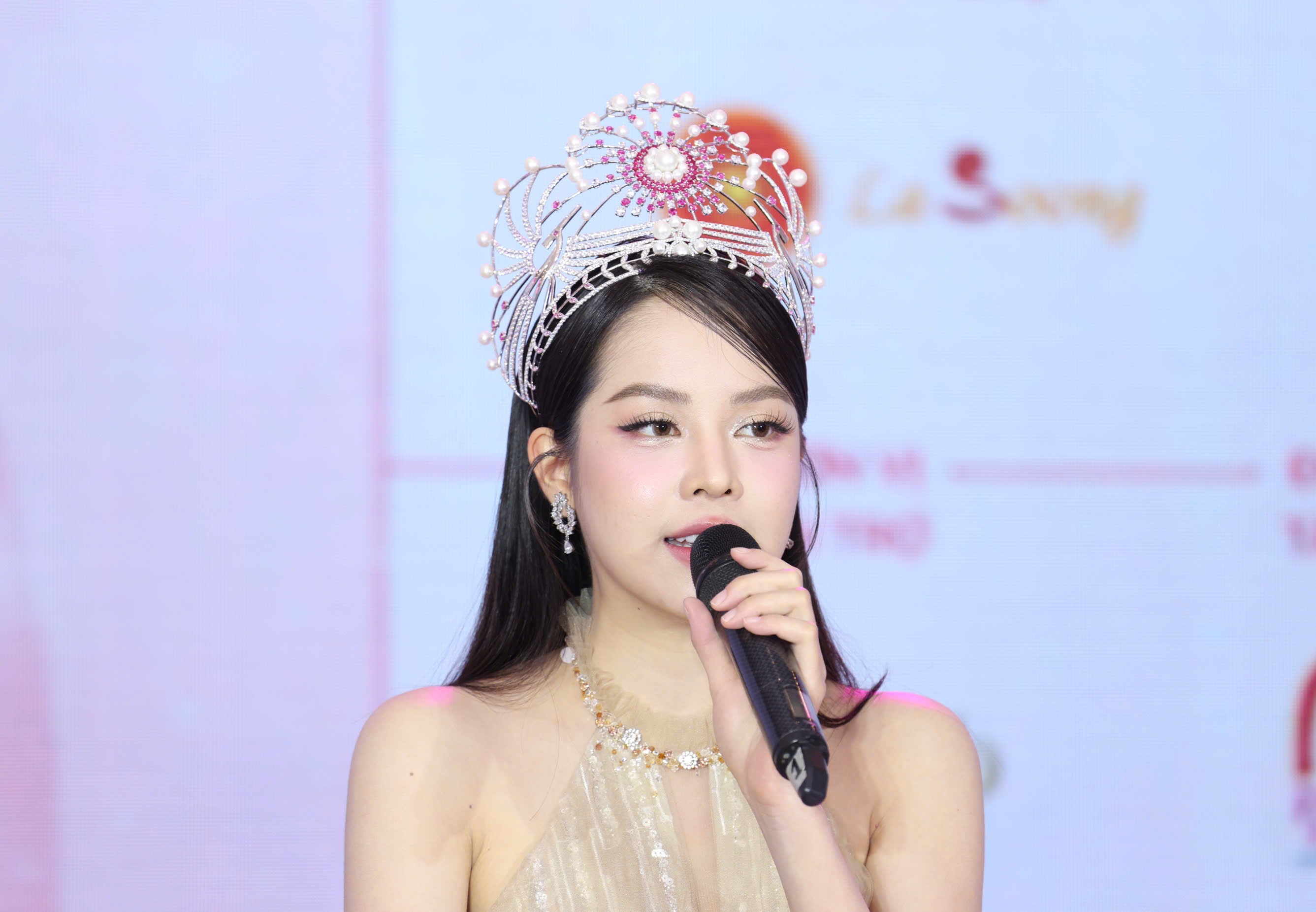Thanh Thủy nói về áp lực ngồi ghế nóng chấm thi Hoa hậu Việt Nam 2024 - 2