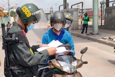 Người TPHCM chưa được đi làm tại Đồng Nai bằng phương tiện cá nhân