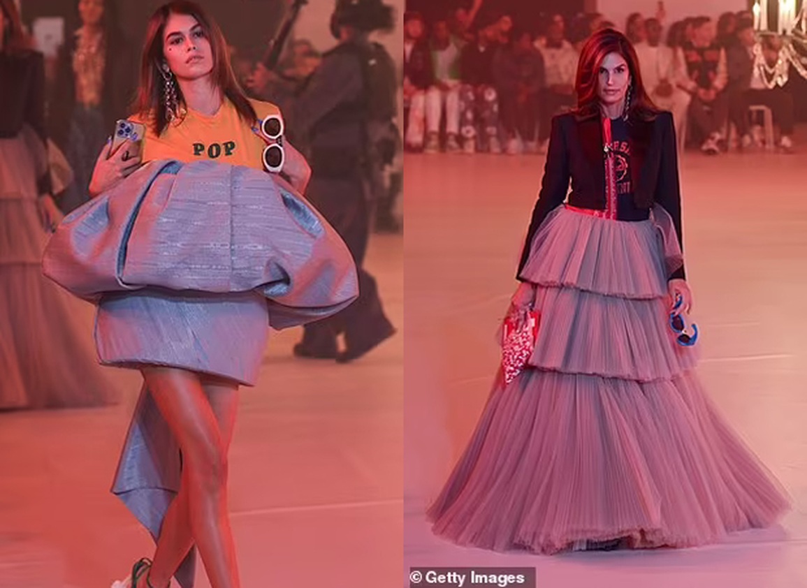 Cựu đệ nhất phu nhân Pháp trẻ đẹp khi đi xem Kendall Jenner trình diễn - 2 Cựu đệ nhất phu nhân Pháp trẻ đẹp khi đi xem Kendall Jenner trình diễn - 2