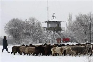 Mỹ đàm phán vận chuyển quân nhu cho Afghanistan qua Nga