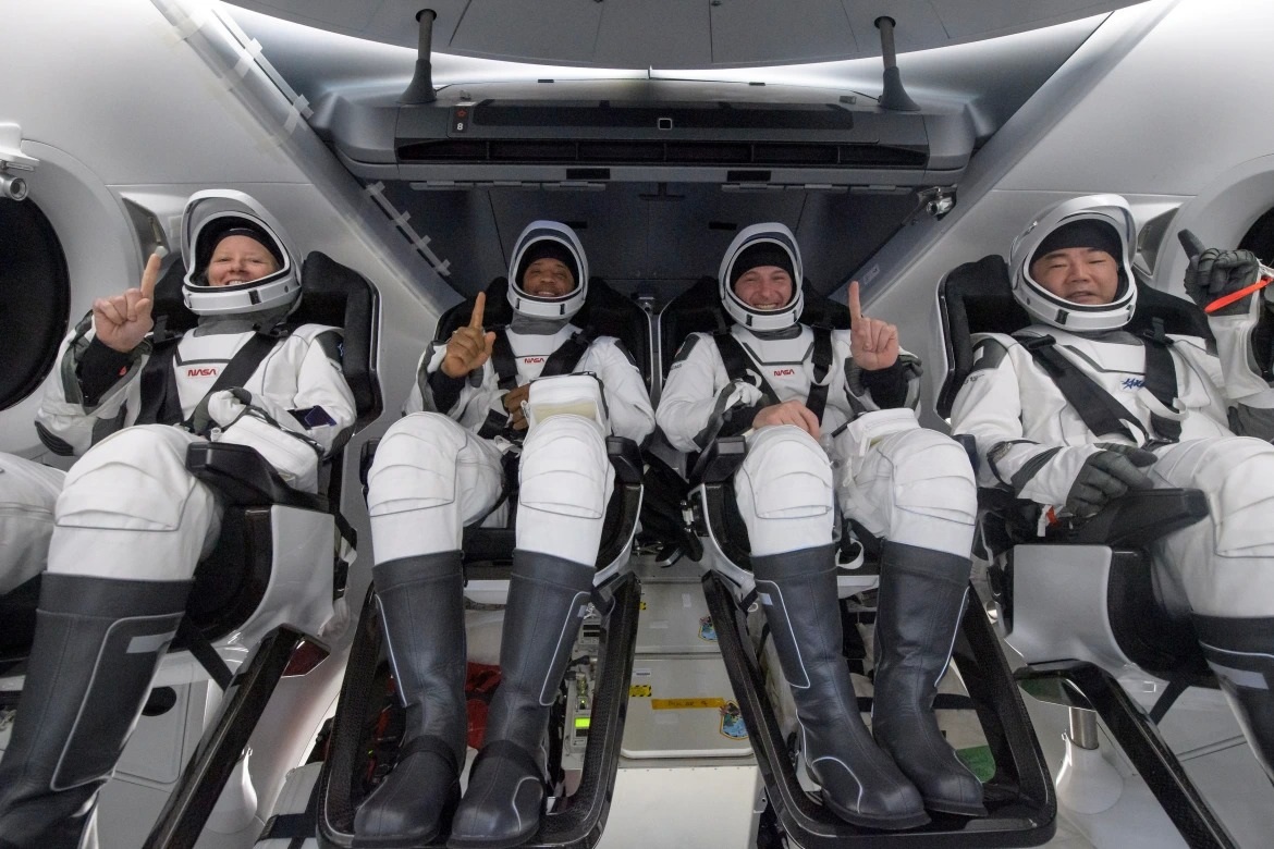 SpaceX - Từ ý tưởng điên rồ đến đế chế tỷ USD - 3 SpaceX - Từ ý tưởng điên rồ đến đế chế tỷ USD - 3