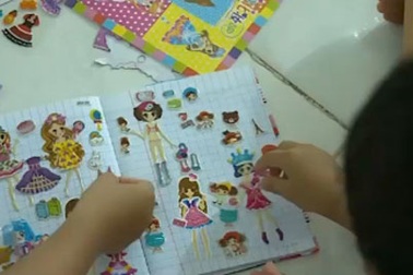 Đồ chơi độc hại: Nhiễm vào cơ thể qua tiếp xúc, tiêu hóa