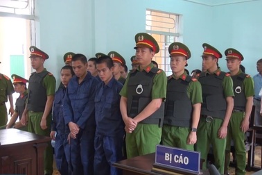 Các đối tượng gây rối tại Phan Rí Cửa lãnh án