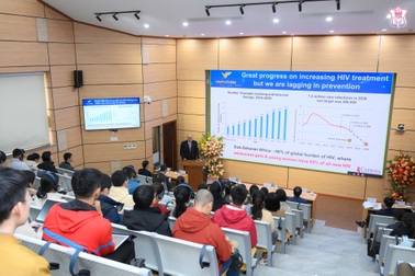 Điểm mới của VinFuture mùa 5: 10 đại học chung tay thắp lửa tri thức cho giới trẻ