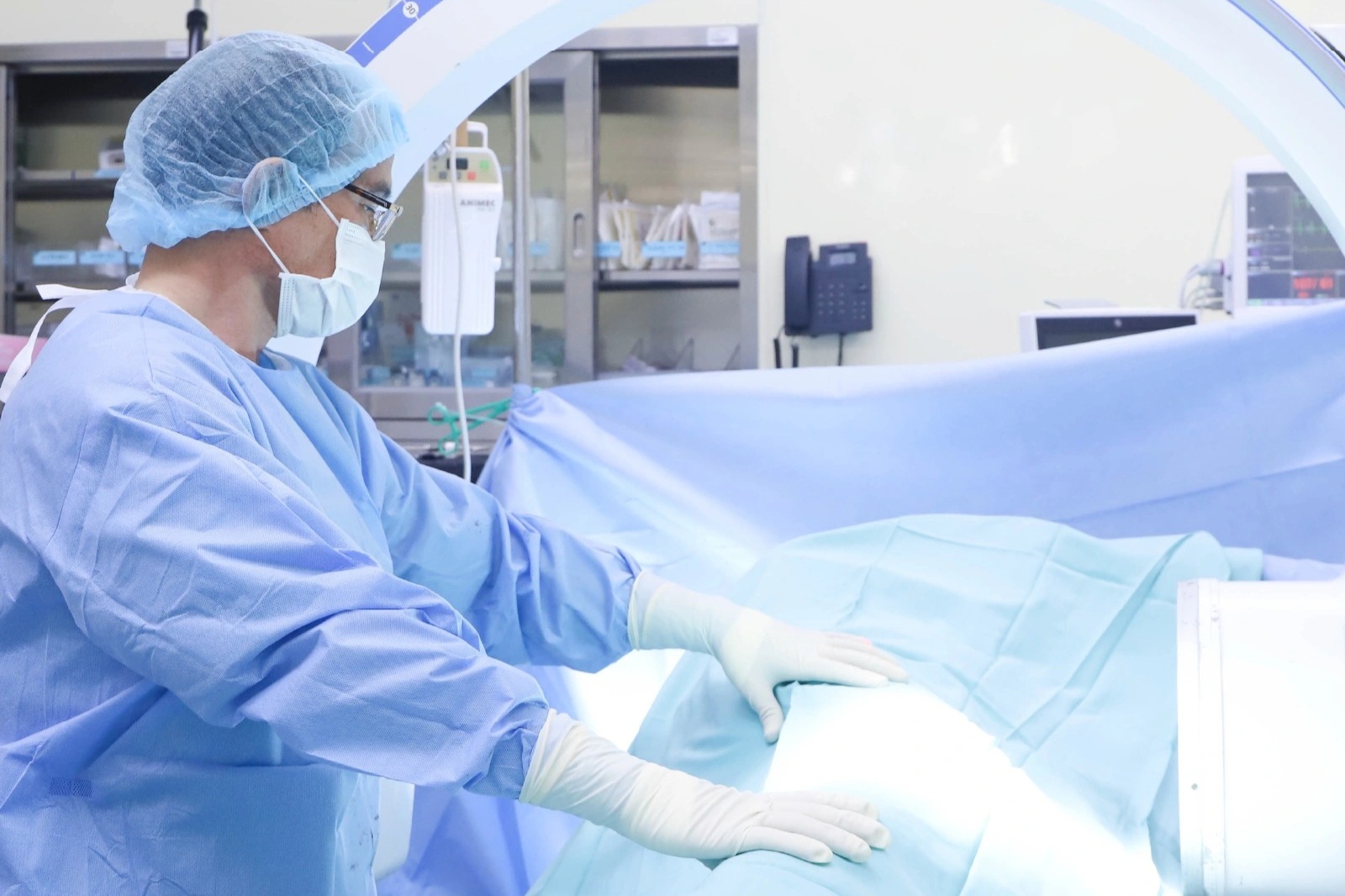 “Bùng nổ” các chuyến du lịch: Coi chừng ngộ độc, đuối nước, đột quỵ mùa hè - 5 “Bùng nổ” các chuyến du lịch: Coi chừng ngộ độc, đuối nước, đột quỵ mùa hè - 5