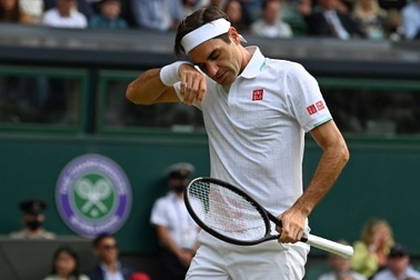 Federer đặt mục tiêu thi đấu trở lại vào đầu năm 2022